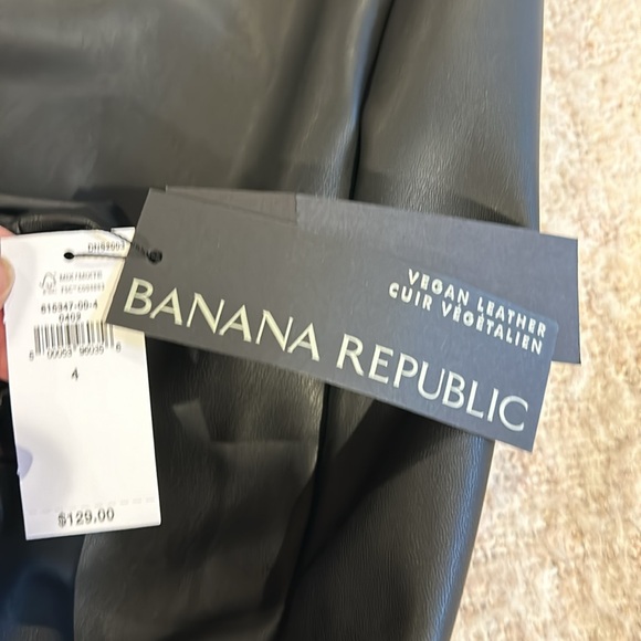 Banana Republic Vegan Leather Pants - Picture 9 of 9